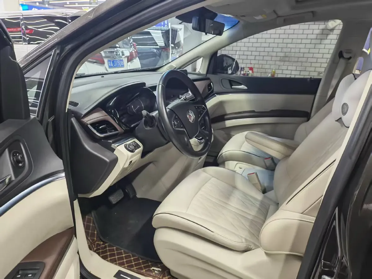 2022 Buick GL8 2.0T 237HP L4 9AT,autocango,china used car exporter,china ev exporter,chinese used car exporter,chinese used ev exporter