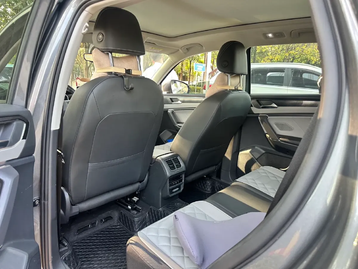 2023 Volkswagen Tayron 2.0T 186HP L4 7DCT,autocango,china used car exporter,china ev exporter,chinese used car exporter,chinese used ev exporter