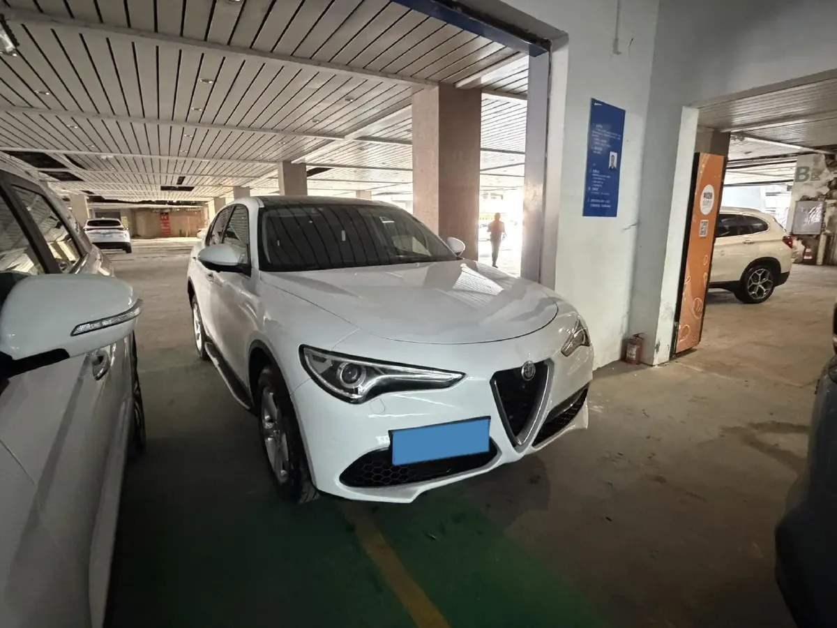 2017 Lexus NX 2.0T 238HP L4 6AT,autocango,china used car exporter,china ev exporter,chinese used car exporter,chinese used ev exporter