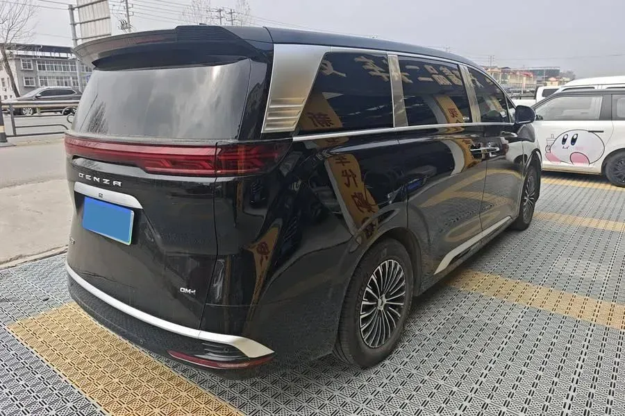 2024 Denza D9 1.5T 139HP L4 E-CVT PHEV 40KWH,autocango,china used car exporter,china ev exporter,chinese used car exporter,chinese used ev exporter