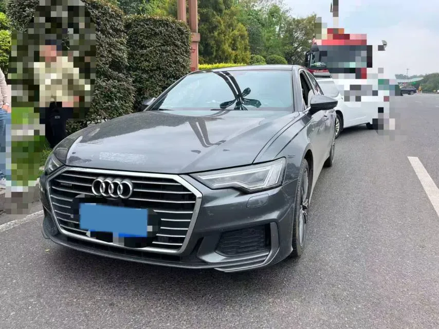 2020 Audi A6L 2.0T 224HP L4 7DCT,autocango,china used car exporter,china ev exporter,chinese used car exporter,chinese used ev exporter