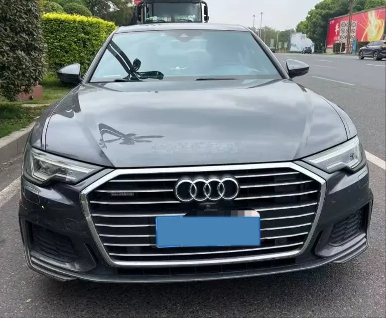 2020 Audi A6L 2.0T 224HP L4 7DCT,autocango,china used car exporter,china ev exporter,chinese used car exporter,chinese used ev exporter