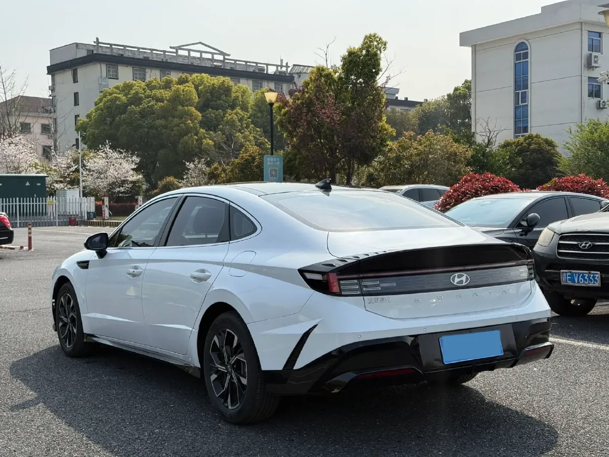 2024 Hyundai Sonata 1.5T 170HP L4 8AT,autocango,china used car exporter,china ev exporter,chinese used car exporter,chinese used ev exporter