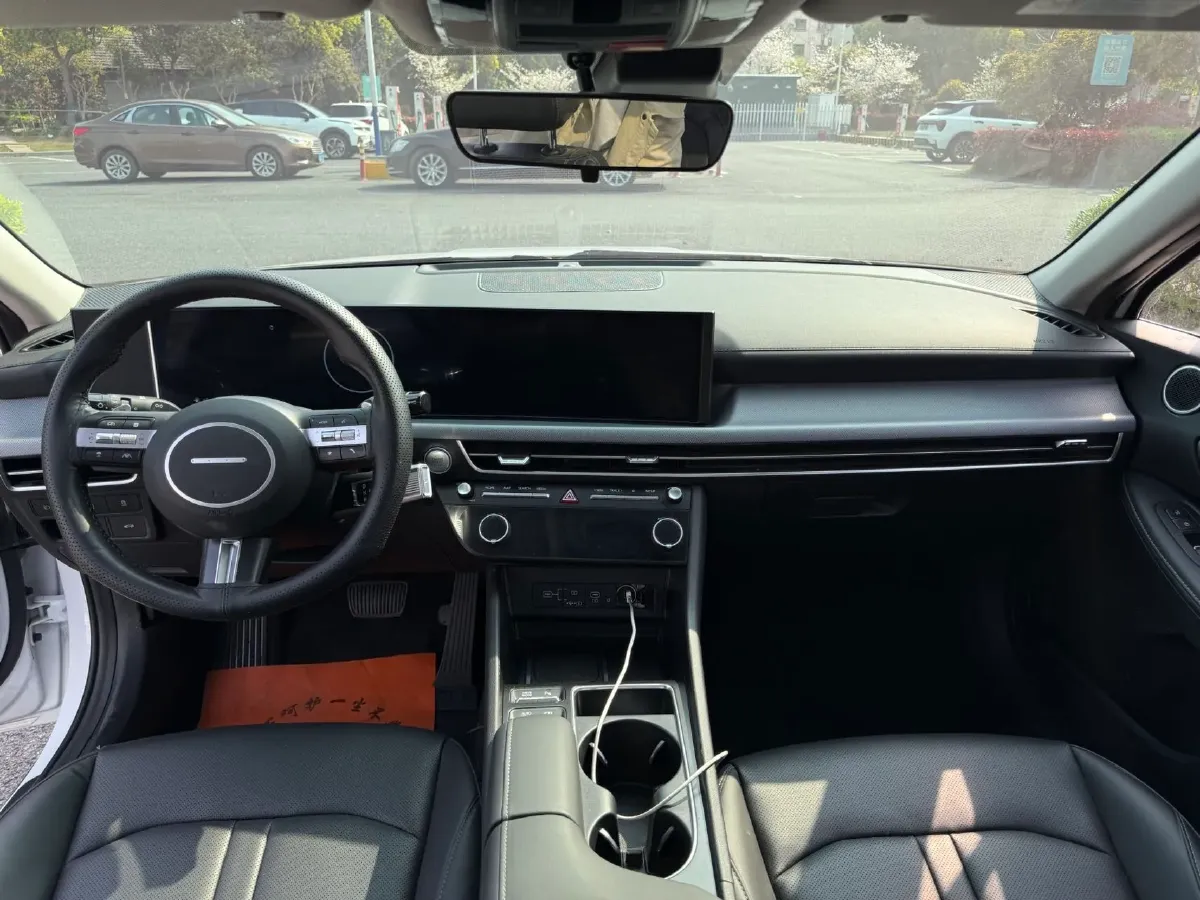 2024 Hyundai Sonata 1.5T 170HP L4 8AT,autocango,china used car exporter,china ev exporter,chinese used car exporter,chinese used ev exporter