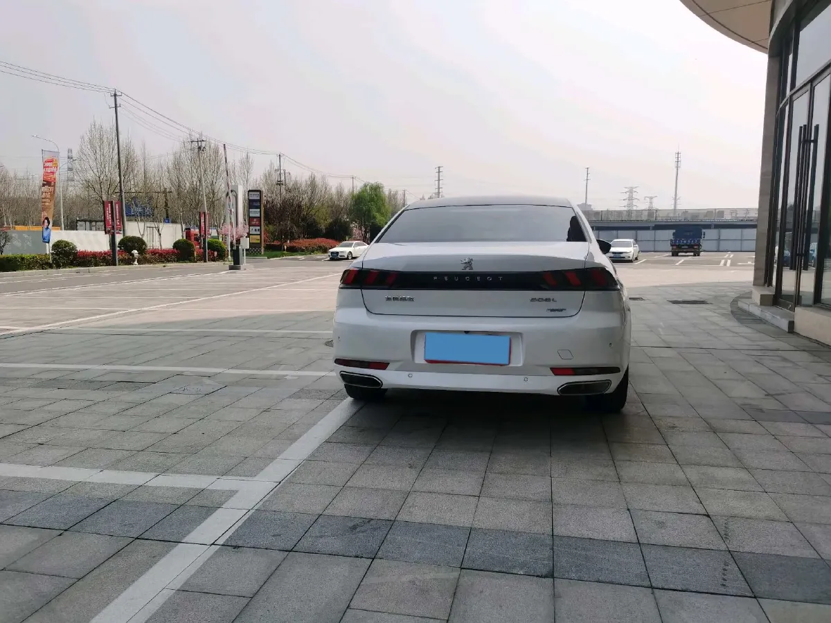 2022 Peugeot 508 1.6T 170HP L4 6AT,autocango,china used car exporter,china ev exporter,chinese used car exporter,chinese used ev exporter