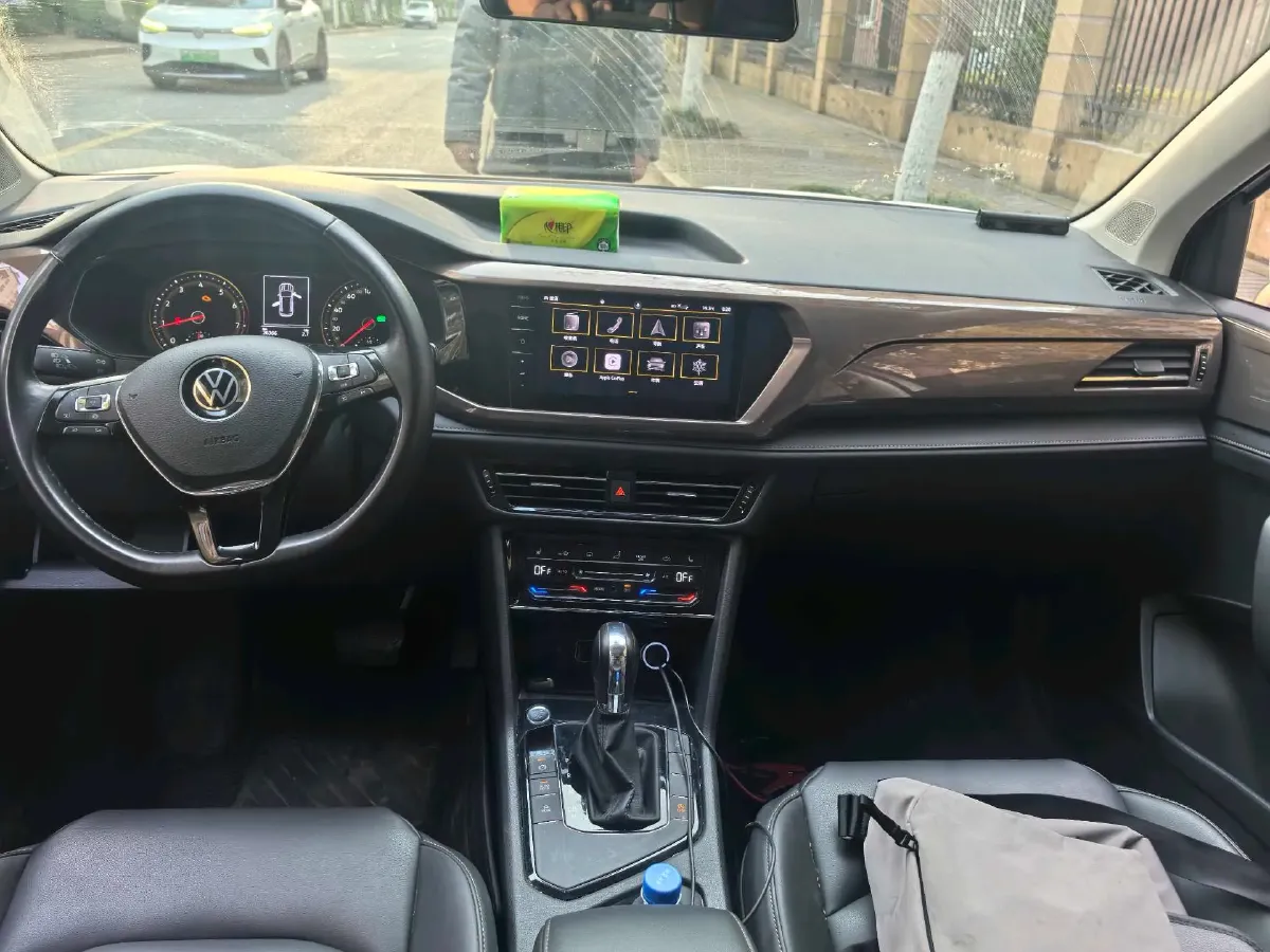 2021 Volkswagen Tharu 1.4T 150HP L4 7DCT,autocango,china used car exporter,china ev exporter,chinese used car exporter,chinese used ev exporter