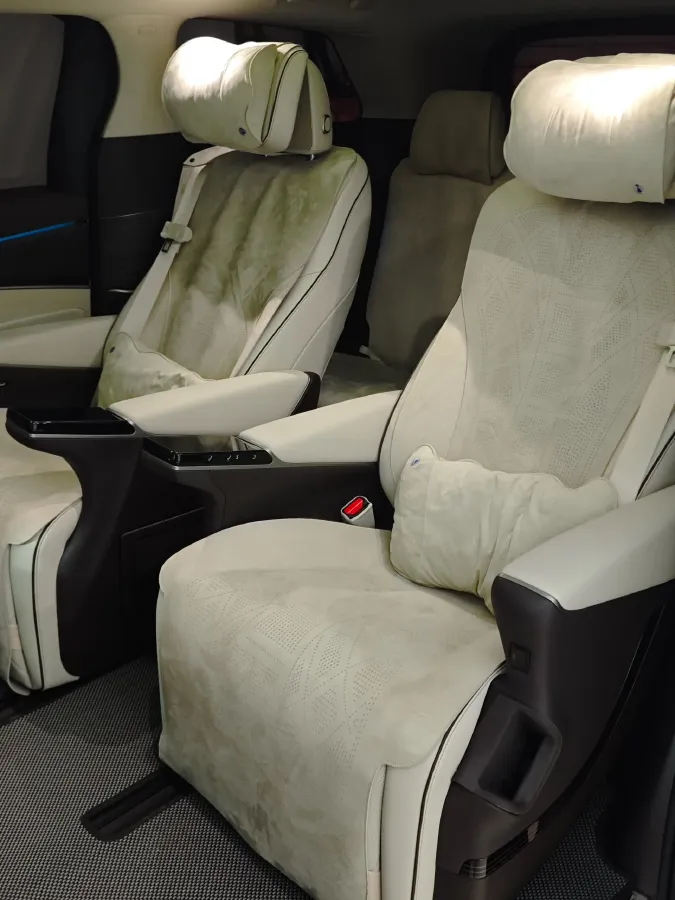 2024 Denza D9 1.5T 139HP L4 E-CVT PHEV 40KWH,autocango,china used car exporter,china ev exporter,chinese used car exporter,chinese used ev exporter