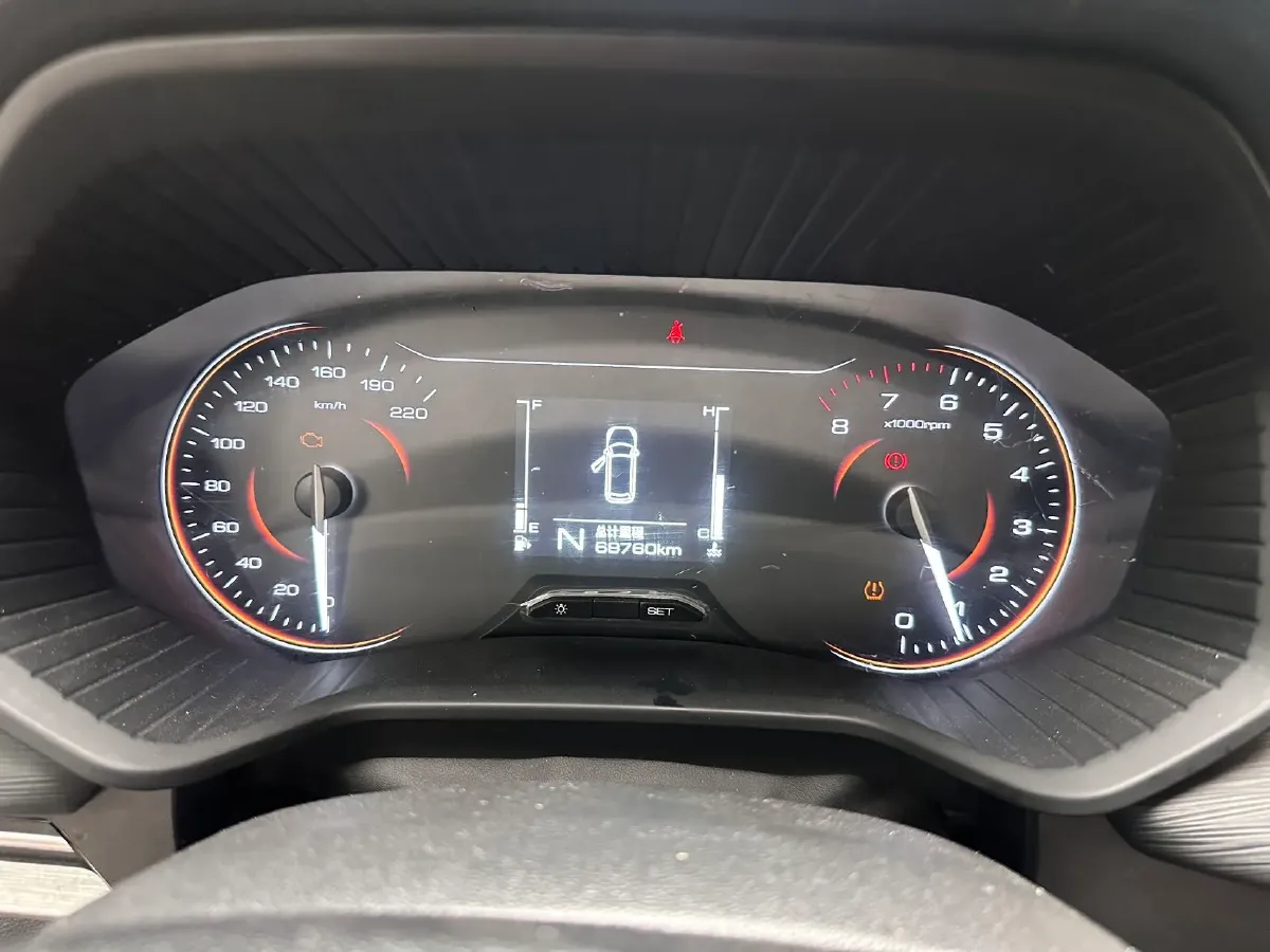 2022 WuLing JiaChen 1.5L 99HP L4 6MT,autocango,china used car exporter,china ev exporter,chinese used car exporter,chinese used ev exporter