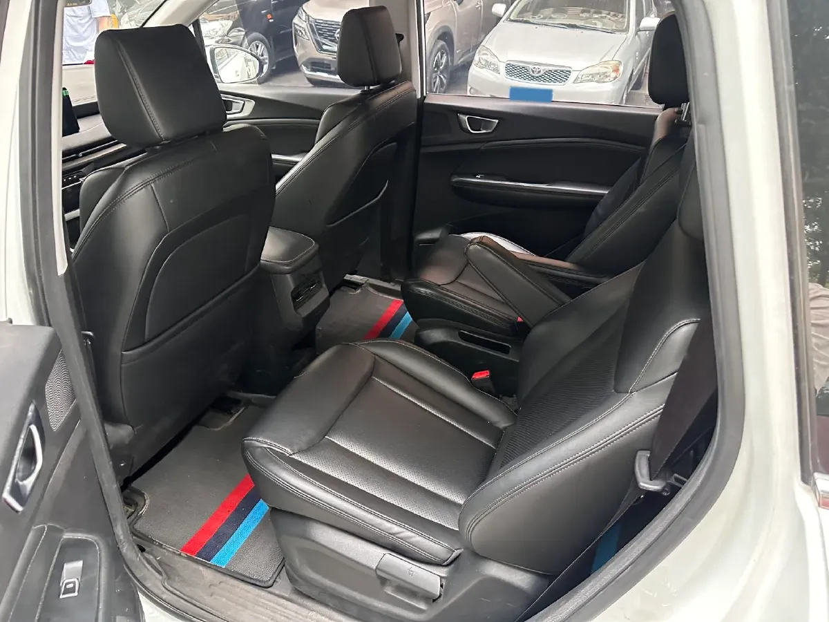 2022 WuLing JiaChen 1.5L 99HP L4 6MT,autocango,china used car exporter,china ev exporter,chinese used car exporter,chinese used ev exporter