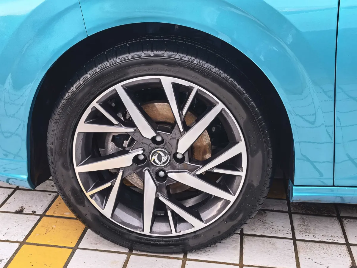 2020 DongFeng Aeolus YiXuan 1.5T 150HP L4 6DCT,autocango,china used car exporter,china ev exporter,chinese used car exporter,chinese used ev exporter