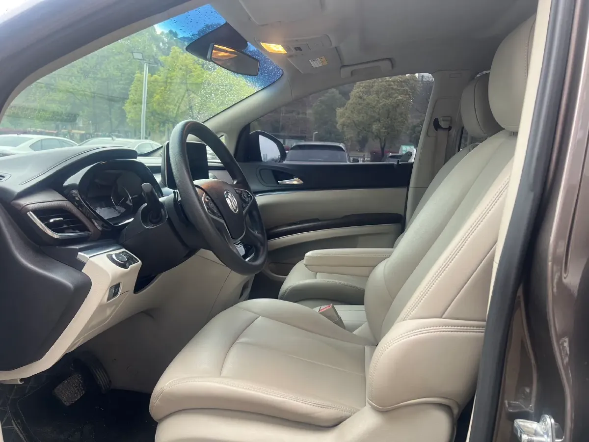 2023 Buick GL8 2.0T 237HP L4 9AT,autocango,china used car exporter,china ev exporter,chinese used car exporter,chinese used ev exporter