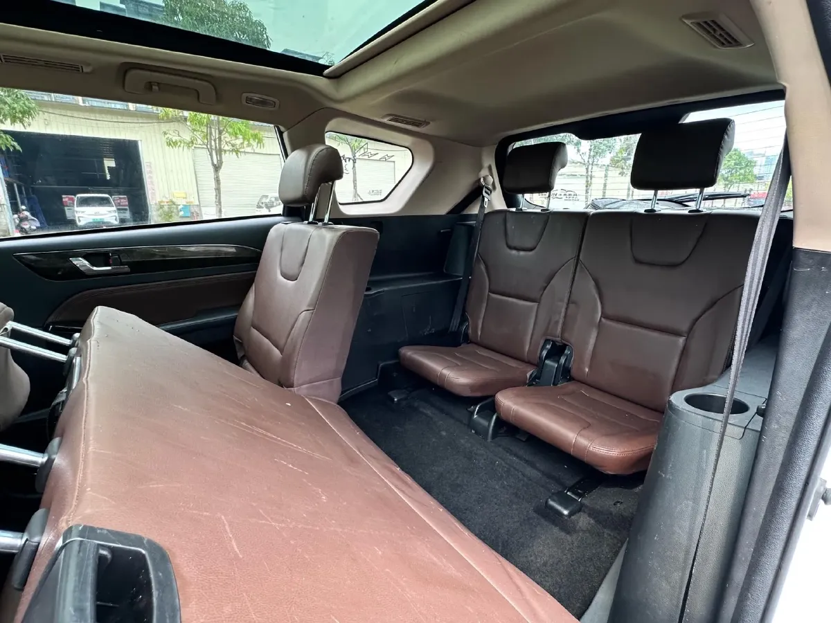 2017 LiFan XuanLang 2.0L 141HP L4 CVT,autocango,china used car exporter,china ev exporter,chinese used car exporter,chinese used ev exporter