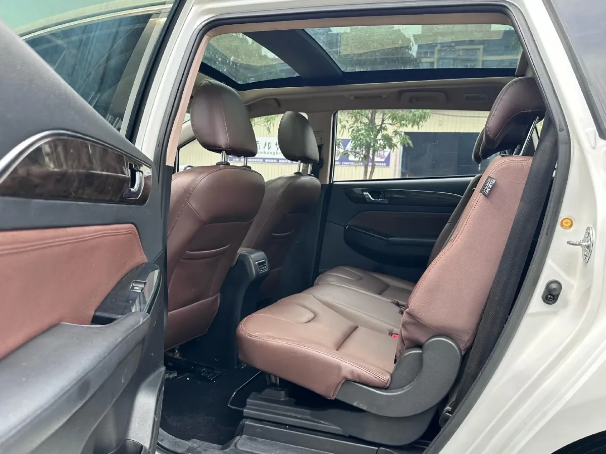 2017 LiFan XuanLang 2.0L 141HP L4 CVT,autocango,china used car exporter,china ev exporter,chinese used car exporter,chinese used ev exporter