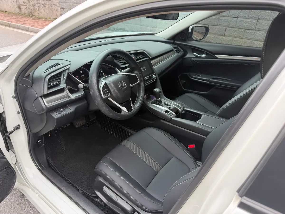 2019 Honda Civic 1.5T 177HP L4 CVT,autocango,china used car exporter,china ev exporter,chinese used car exporter,chinese used ev exporter