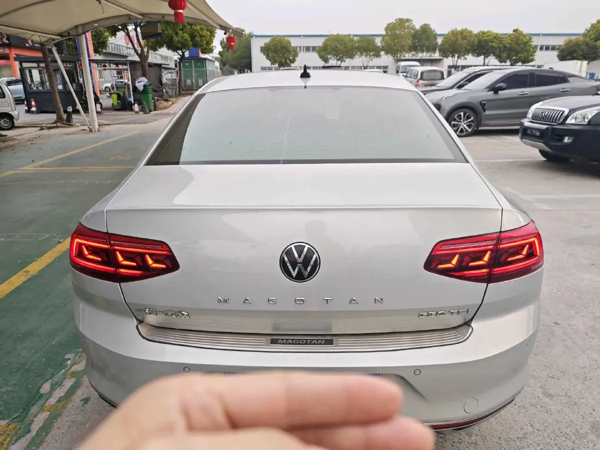 2020 Volkswagen Magotan 2.0T 186HP L4 7DCT,autocango,china used car exporter,china ev exporter,chinese used car exporter,chinese used ev exporter