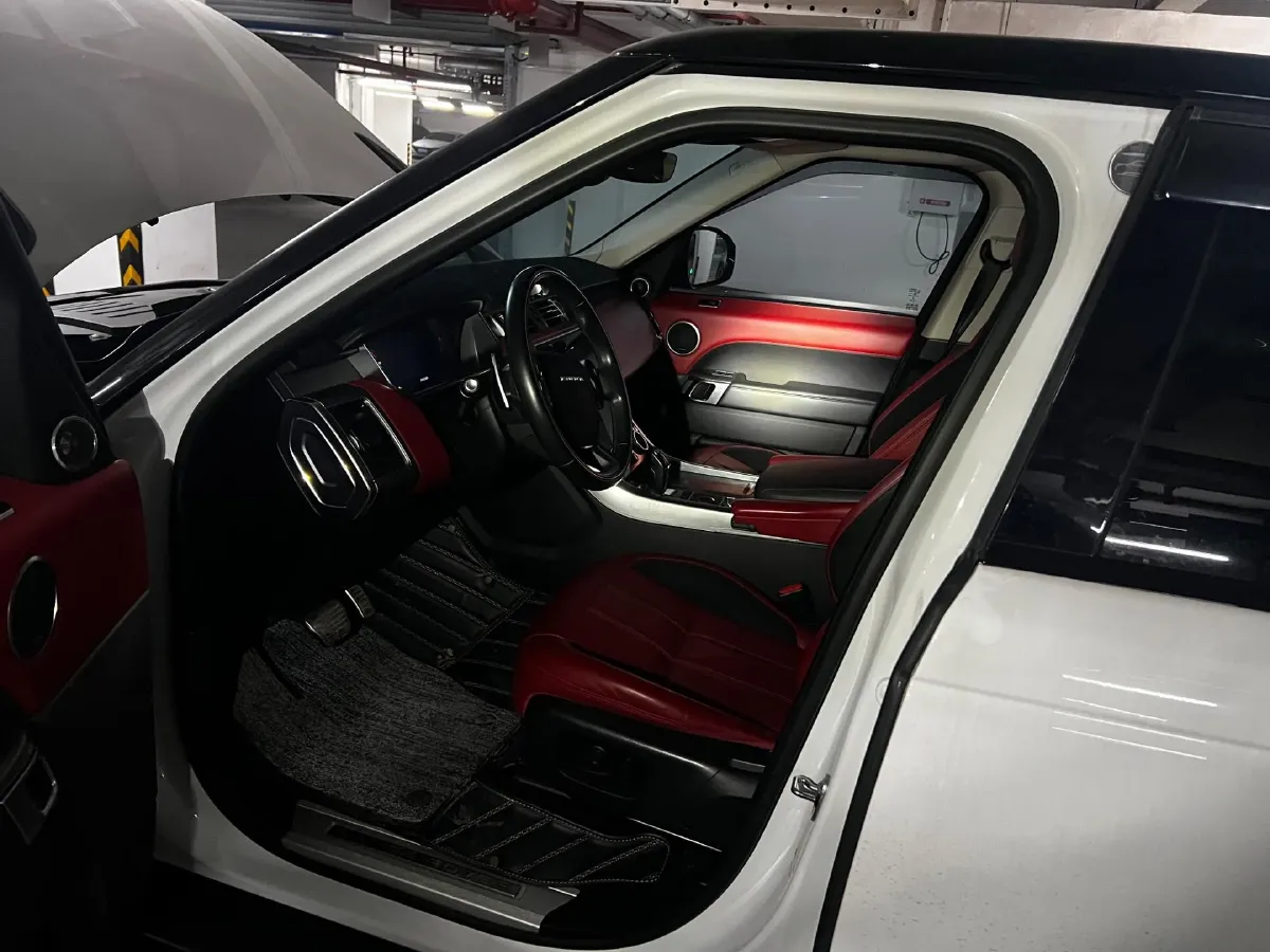 2021 Land Rover Range Rover Sport 3.0T 360HP L6 8AT,autocango,china used car exporter,china ev exporter,chinese used car exporter,chinese used ev exporter