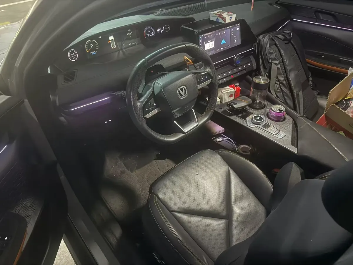 2022 ChangAn UNI-V 1.5T 188HP L4 7DCT,autocango,china used car exporter,china ev exporter,chinese used car exporter,chinese used ev exporter