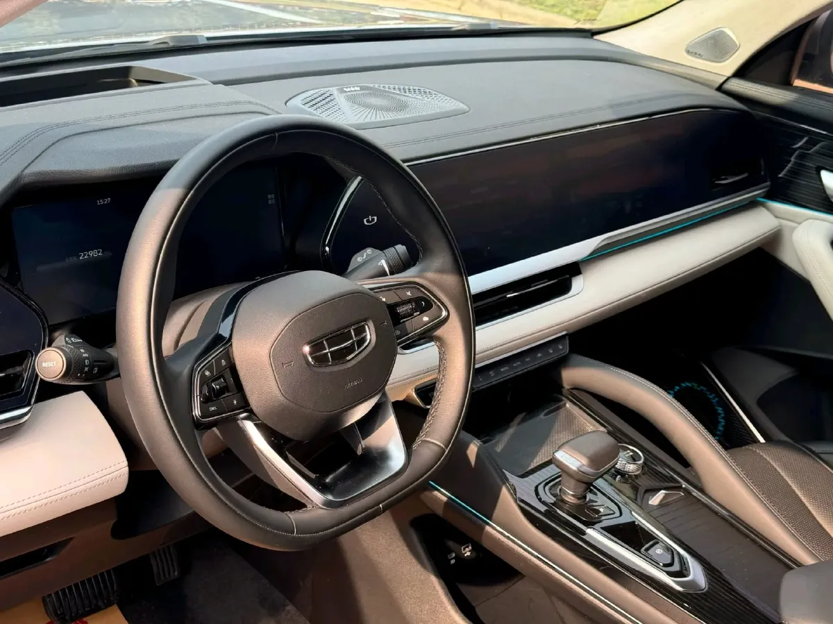 2023 Geely Monjaro 2.0T 238HP L4 8AT,autocango,china used car exporter,china ev exporter,chinese used car exporter,chinese used ev exporter