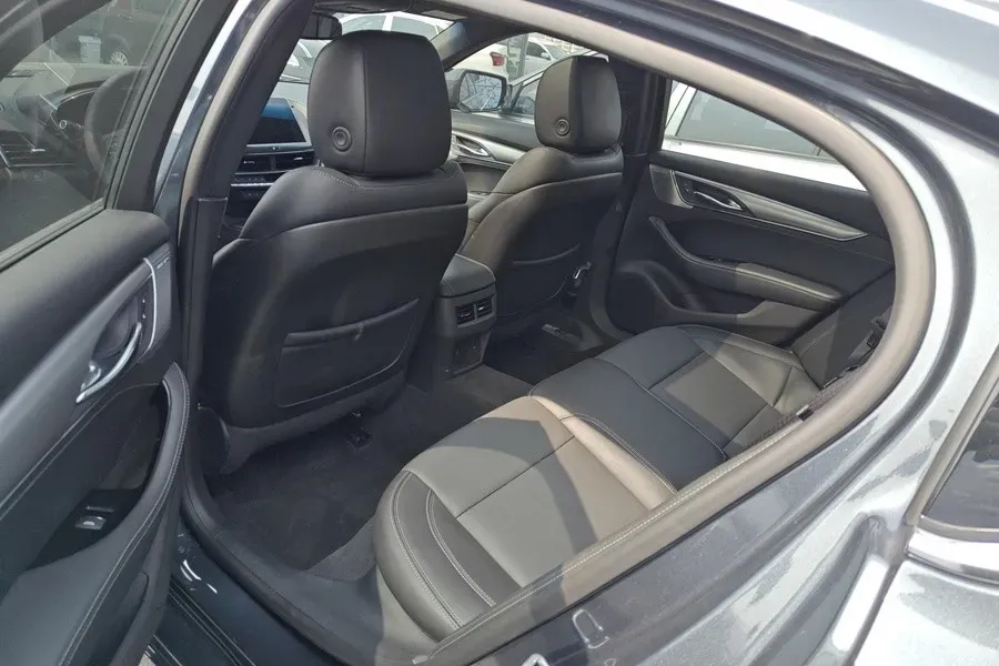 2022 Cadillac CT5 2.0T 237HP L4 10AT,autocango,china used car exporter,china ev exporter,chinese used car exporter,chinese used ev exporter