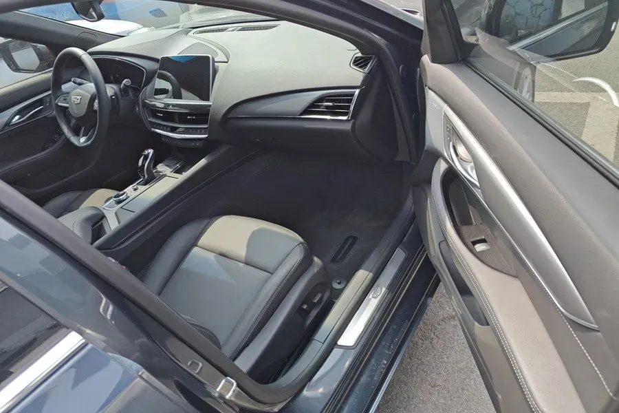 2022 Cadillac CT5 2.0T 237HP L4 10AT,autocango,china used car exporter,china ev exporter,chinese used car exporter,chinese used ev exporter