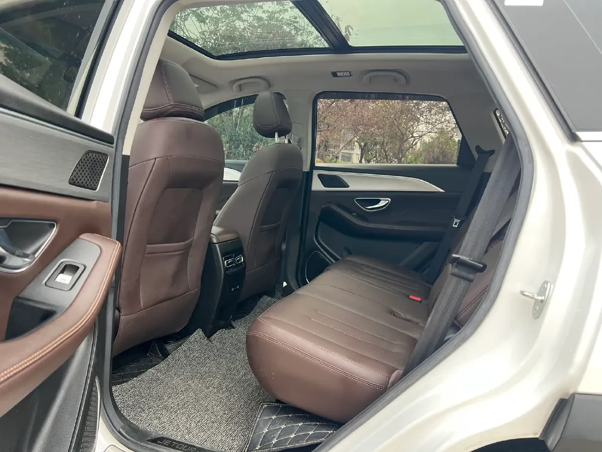 2023 Jetour X90 Plus 1.6T 197HP L4 7DCT,autocango,china used car exporter,china ev exporter,chinese used car exporter,chinese used ev exporter