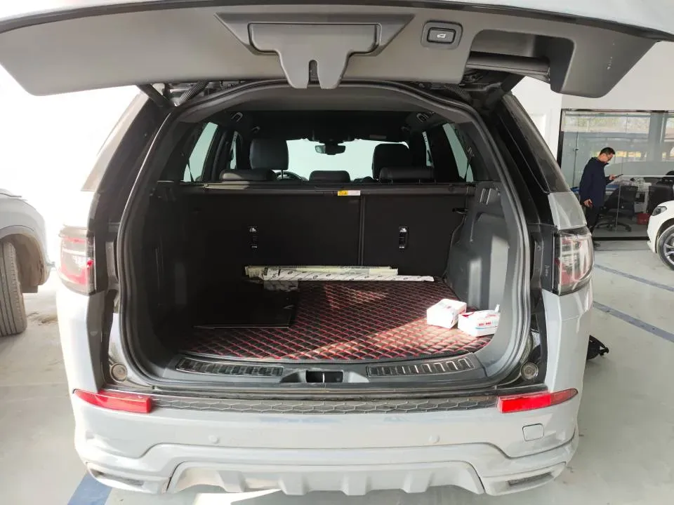 2020 Land Rover Discovery Sport 2.0T 249HP L4 9AT,autocango,china used car exporter,china ev exporter,chinese used car exporter,chinese used ev exporter