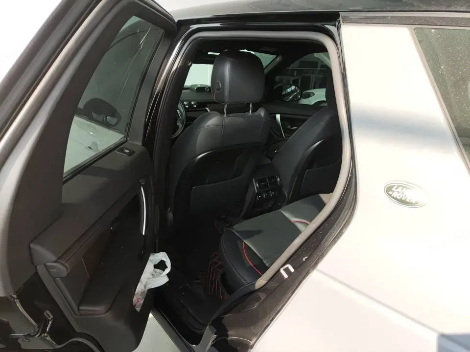 2020 Land Rover Discovery Sport 2.0T 249HP L4 9AT,autocango,china used car exporter,china ev exporter,chinese used car exporter,chinese used ev exporter