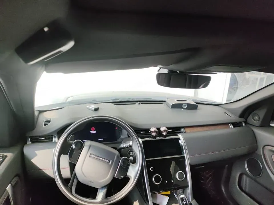 2020 Land Rover Discovery Sport 2.0T 249HP L4 9AT,autocango,china used car exporter,china ev exporter,chinese used car exporter,chinese used ev exporter