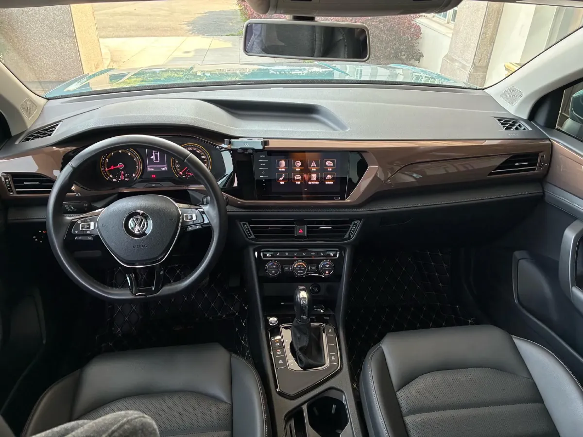 2021 Volkswagen Tharu 1.4T 150HP L4 7DCT,autocango,china used car exporter,china ev exporter,chinese used car exporter,chinese used ev exporter