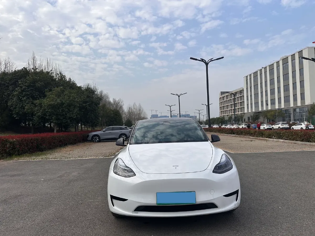 2024 Iveco OuSheng BEV 77.28KWH,autocango,china used car exporter,china ev exporter,chinese used car exporter,chinese used ev exporter