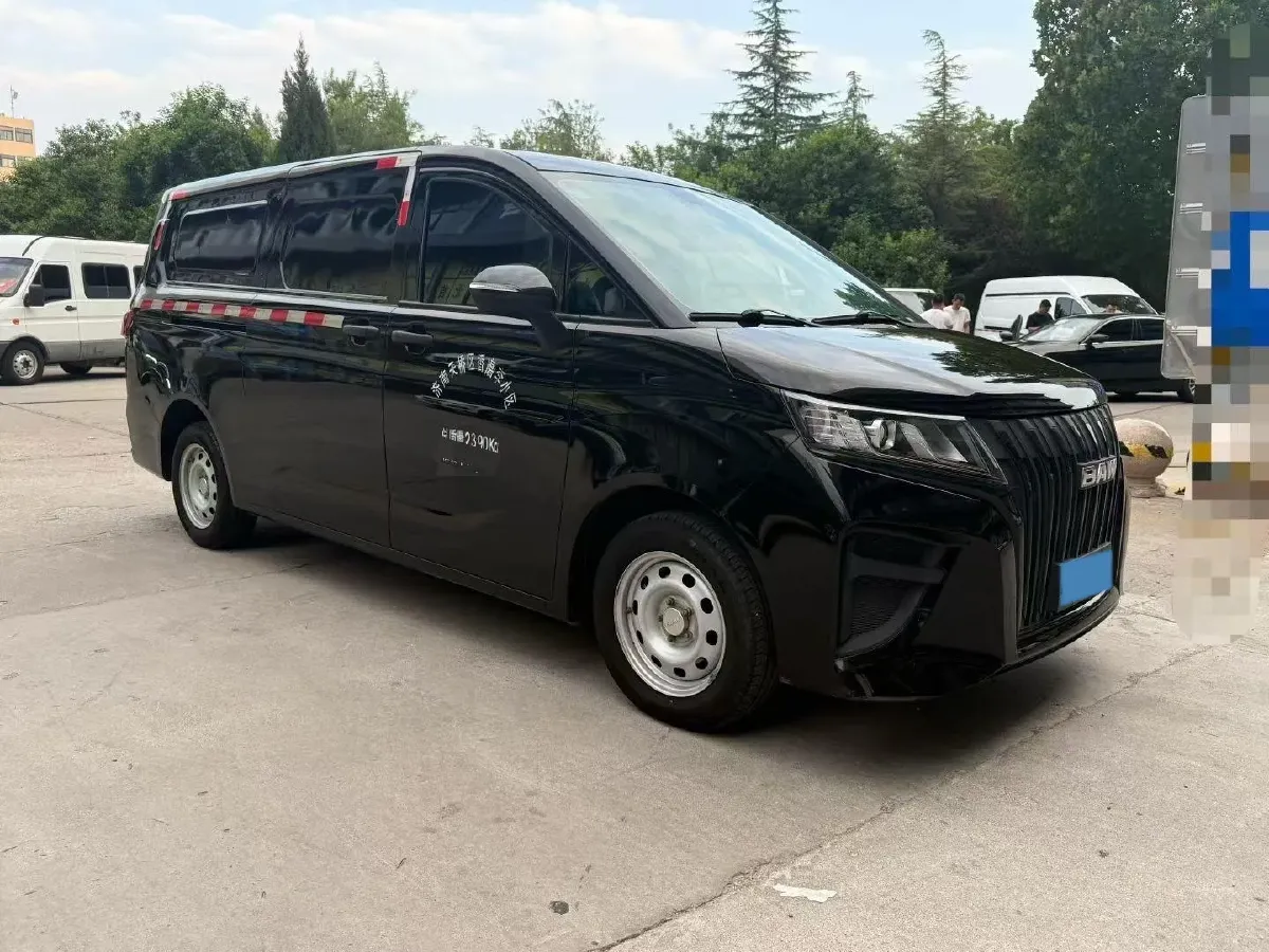 2023 BAW RuiSheng Trump M7 2.0L 144HP L4 5MT,autocango,china used car exporter,china ev exporter,chinese used car exporter,chinese used ev exporter