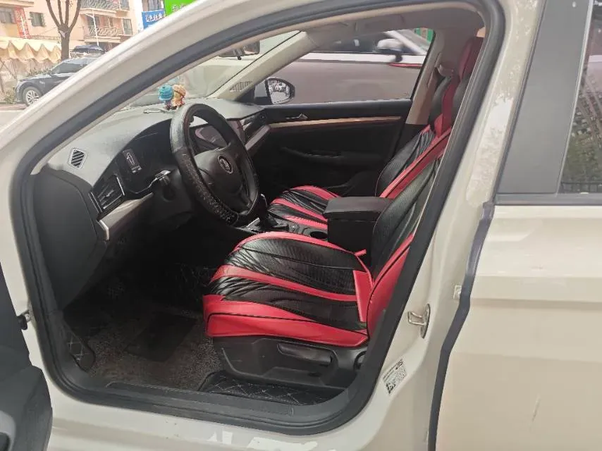 2019 Bestune T77 1.2T 143HP L4 7DCT,autocango,china used car exporter,china ev exporter,chinese used car exporter,chinese used ev exporter