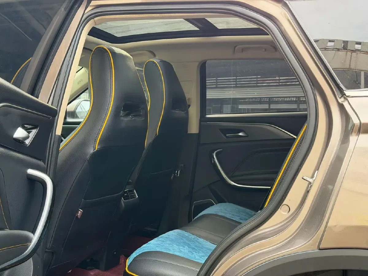 2019 Bestune T77 1.2T 143HP L4 7DCT,autocango,china used car exporter,china ev exporter,chinese used car exporter,chinese used ev exporter