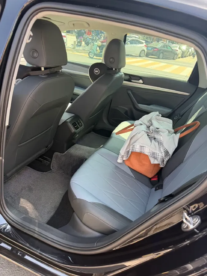 2023 Volkswagen Lavida 1.5L 110HP L4 6AT,autocango,china used car exporter,china ev exporter,chinese used car exporter,chinese used ev exporter