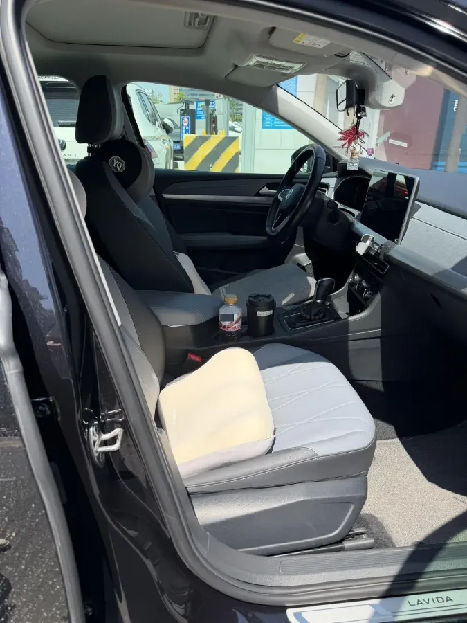 2023 Volkswagen Lavida 1.5L 110HP L4 6AT,autocango,china used car exporter,china ev exporter,chinese used car exporter,chinese used ev exporter