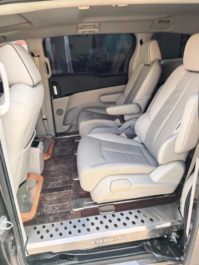 2021 Buick GL8 2.0T 237HP L4 9AT,autocango,china used car exporter,china ev exporter,chinese used car exporter,chinese used ev exporter