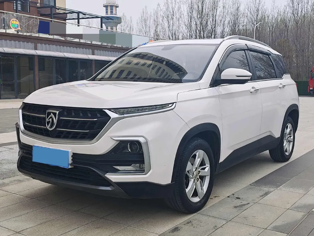 2019 BaoJun 530 1.5T 151HP L4 CVT,autocango,china used car exporter,china ev exporter,chinese used car exporter,chinese used ev exporter