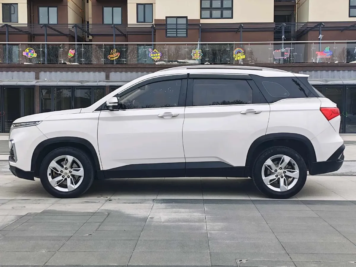 2019 BaoJun 530 1.5T 151HP L4 CVT,autocango,china used car exporter,china ev exporter,chinese used car exporter,chinese used ev exporter