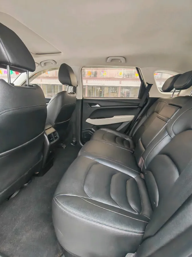 2019 BaoJun 530 1.5T 151HP L4 CVT,autocango,china used car exporter,china ev exporter,chinese used car exporter,chinese used ev exporter