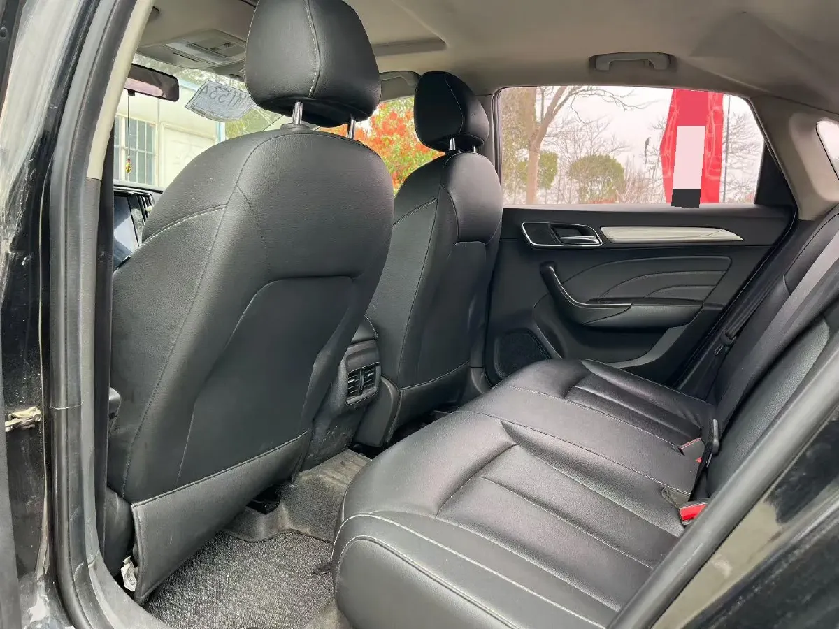 2017 Roewe i6 1.0T 125HP L3 2AT PHEV,autocango,china used car exporter,china ev exporter,chinese used car exporter,chinese used ev exporter