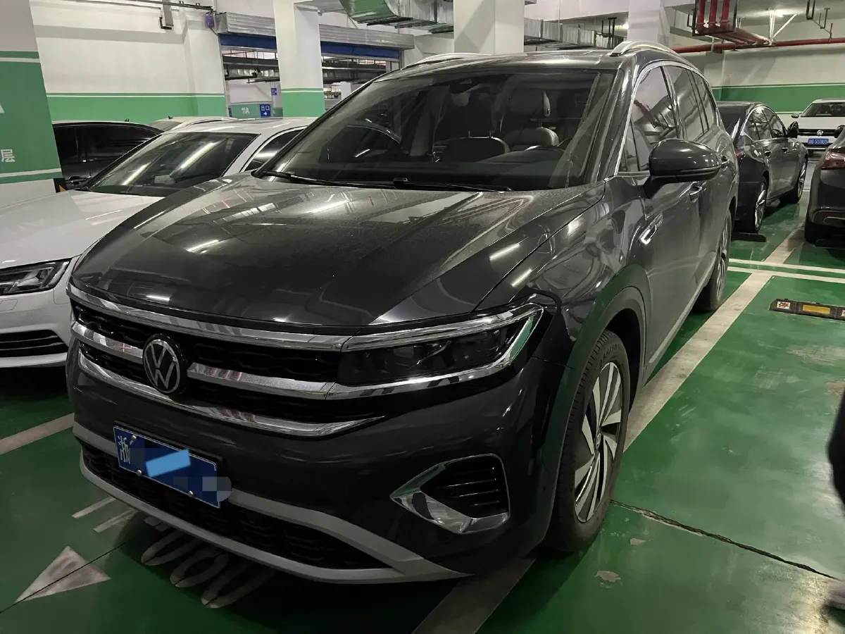 2022 Volkswagen Talagon 2.0T 220HP L4 7DCT,autocango,china used car exporter,china ev exporter,chinese used car exporter,chinese used ev exporter