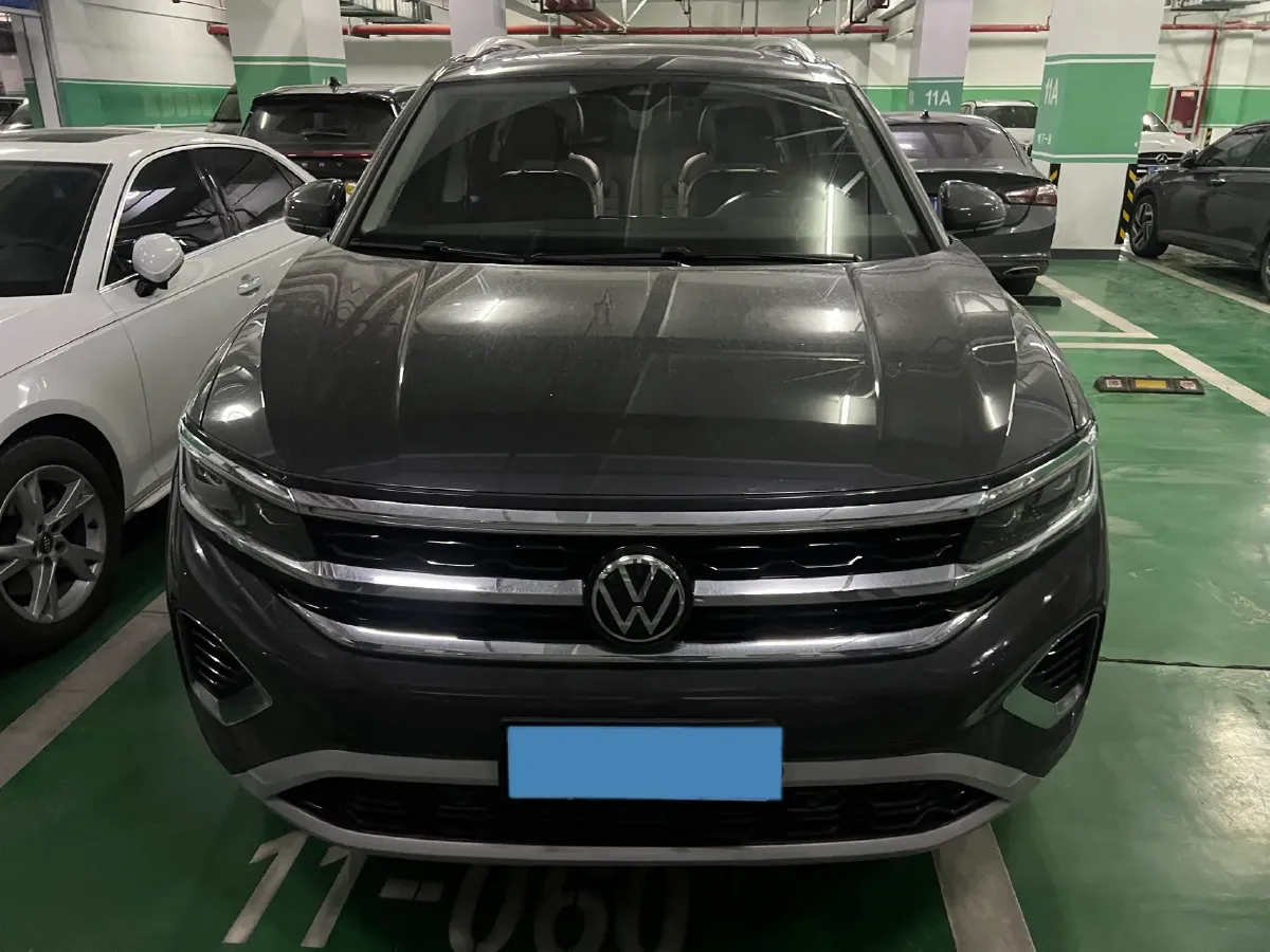 2022 Volkswagen Talagon 2.0T 220HP L4 7DCT,autocango,china used car exporter,china ev exporter,chinese used car exporter,chinese used ev exporter