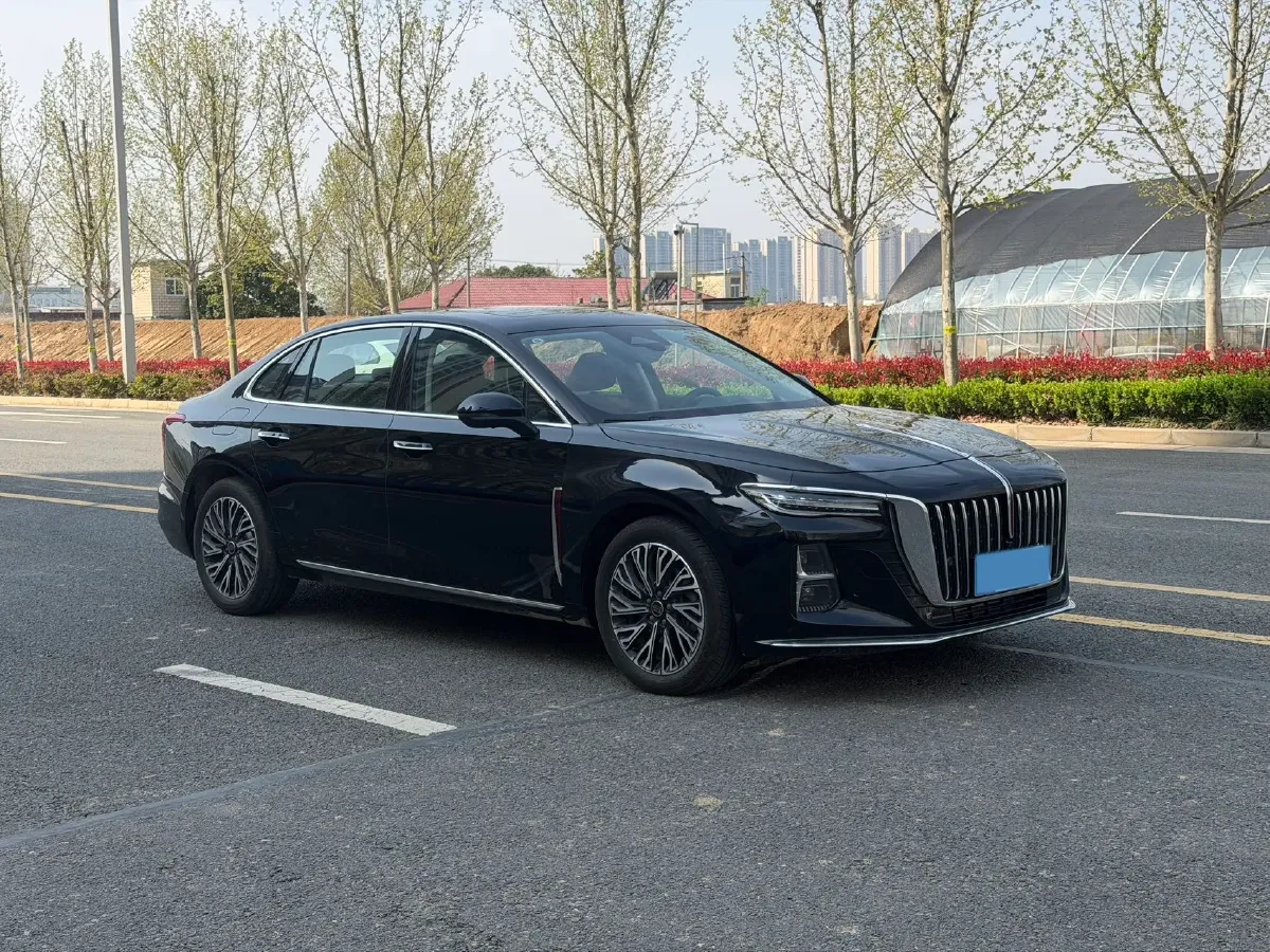 2025 HongQi H5 1.5T 169HP L4 1DHT Hybrid,autocango,china used car exporter,china ev exporter,chinese used car exporter,chinese used ev exporter