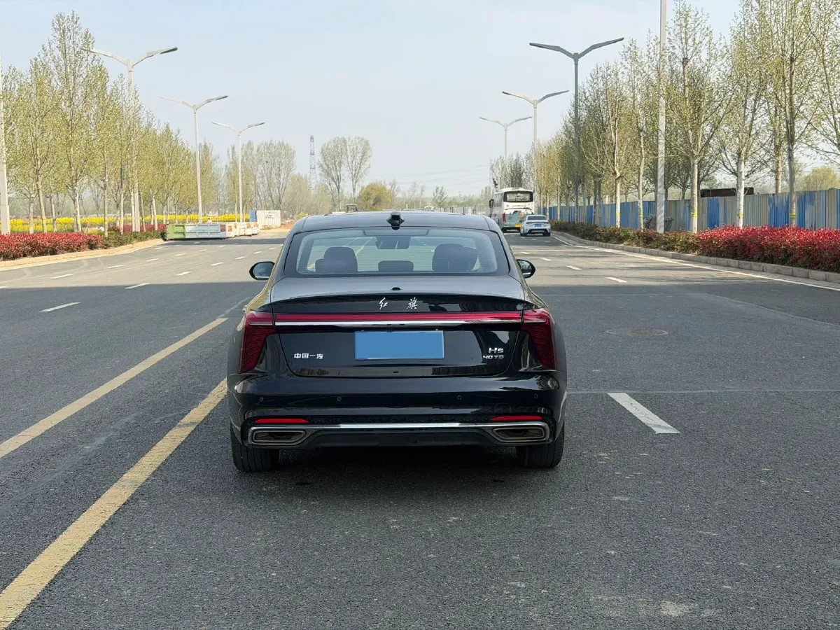 2025 HongQi H5 1.5T 169HP L4 1DHT Hybrid,autocango,china used car exporter,china ev exporter,chinese used car exporter,chinese used ev exporter