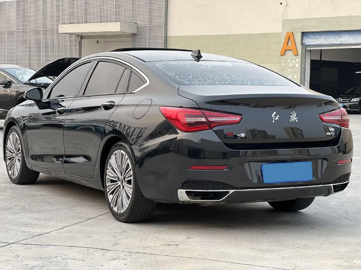 2020 HongQi H5 1.8T 197HP L4 6AT,autocango,china used car exporter,china ev exporter,chinese used car exporter,chinese used ev exporter