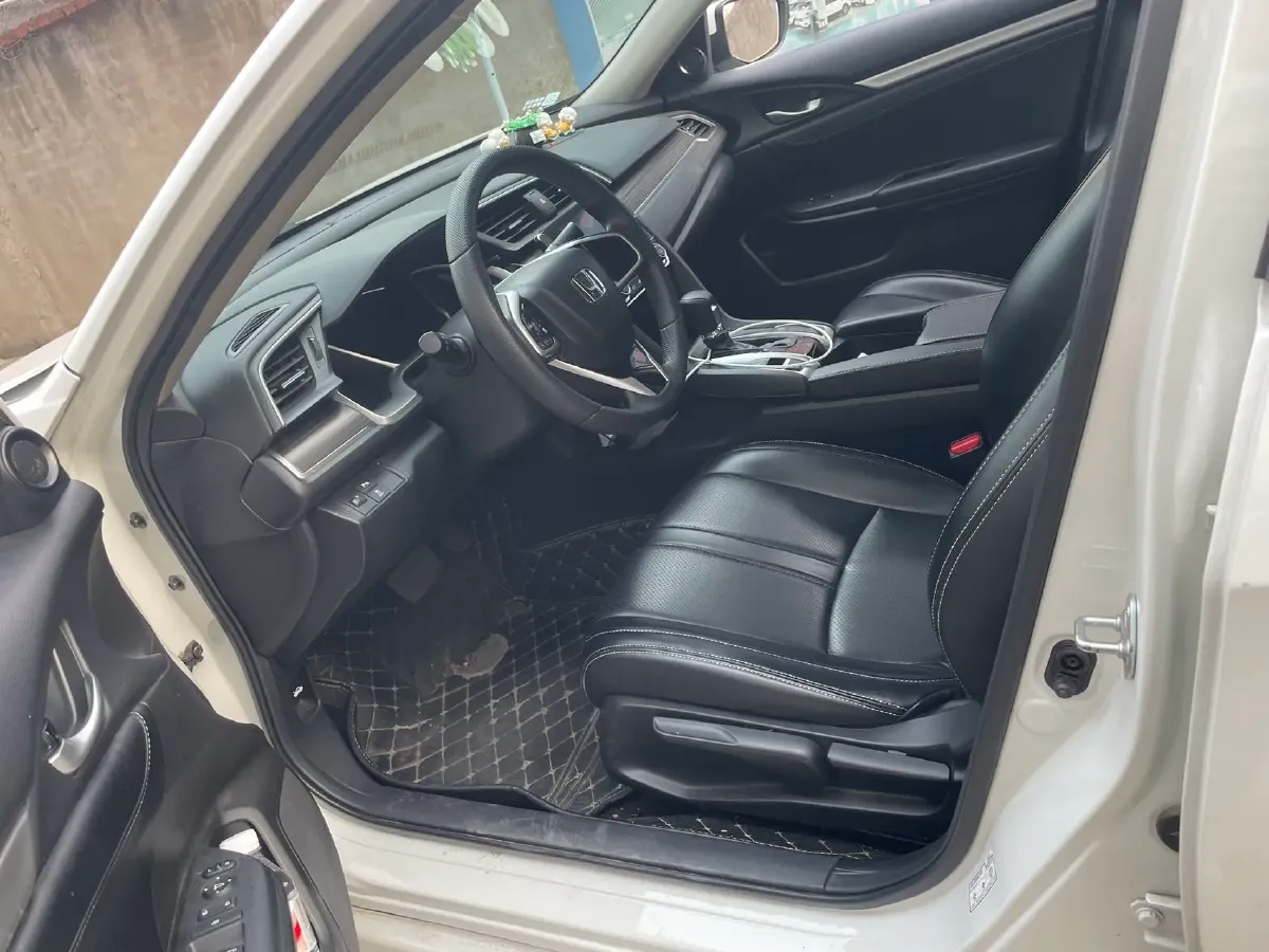 2019 Honda Civic 1.5T 177HP L4 CVT,autocango,china used car exporter,china ev exporter,chinese used car exporter,chinese used ev exporter