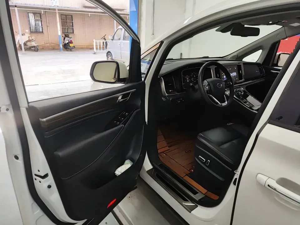 2021 GAC Trumpchi M8 2.0T 252HP L4 8AT,autocango,china used car exporter,china ev exporter,chinese used car exporter,chinese used ev exporter