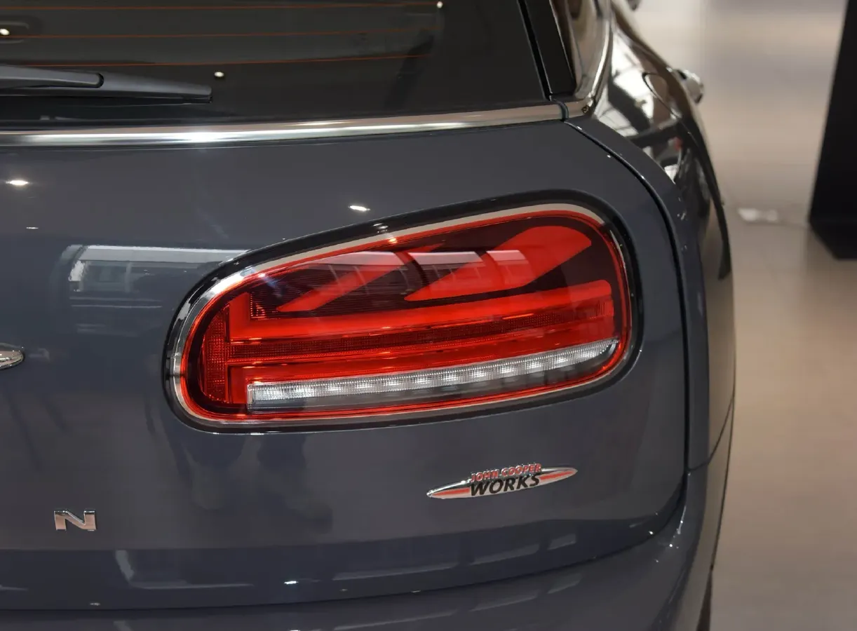 2021 MINI JCW CLUBMAN 2.0T 272HP L4 8AT,autocango,china used car exporter,china ev exporter,chinese used car exporter,chinese used ev exporter