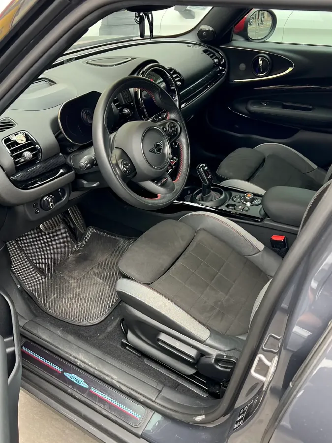 2021 MINI JCW CLUBMAN 2.0T 272HP L4 8AT,autocango,china used car exporter,china ev exporter,chinese used car exporter,chinese used ev exporter