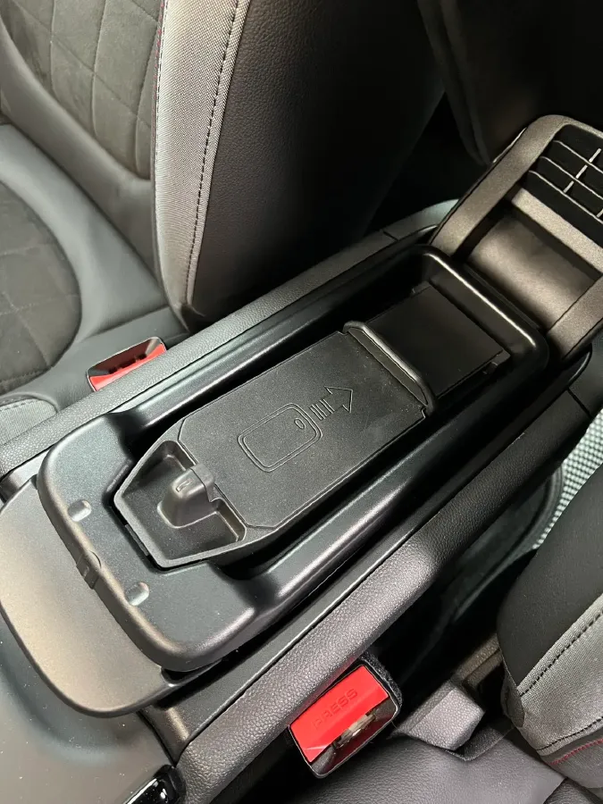 2021 MINI JCW CLUBMAN 2.0T 272HP L4 8AT,autocango,china used car exporter,china ev exporter,chinese used car exporter,chinese used ev exporter